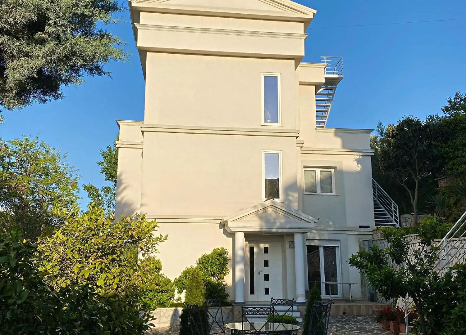 Villa 35 تيرانا ألبانيا