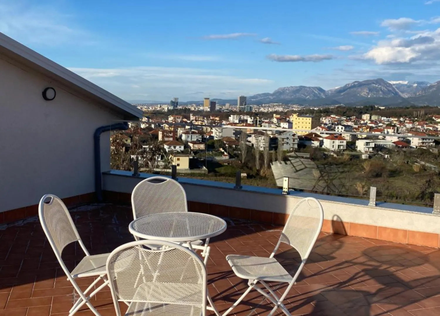 Villa 35 Tirana